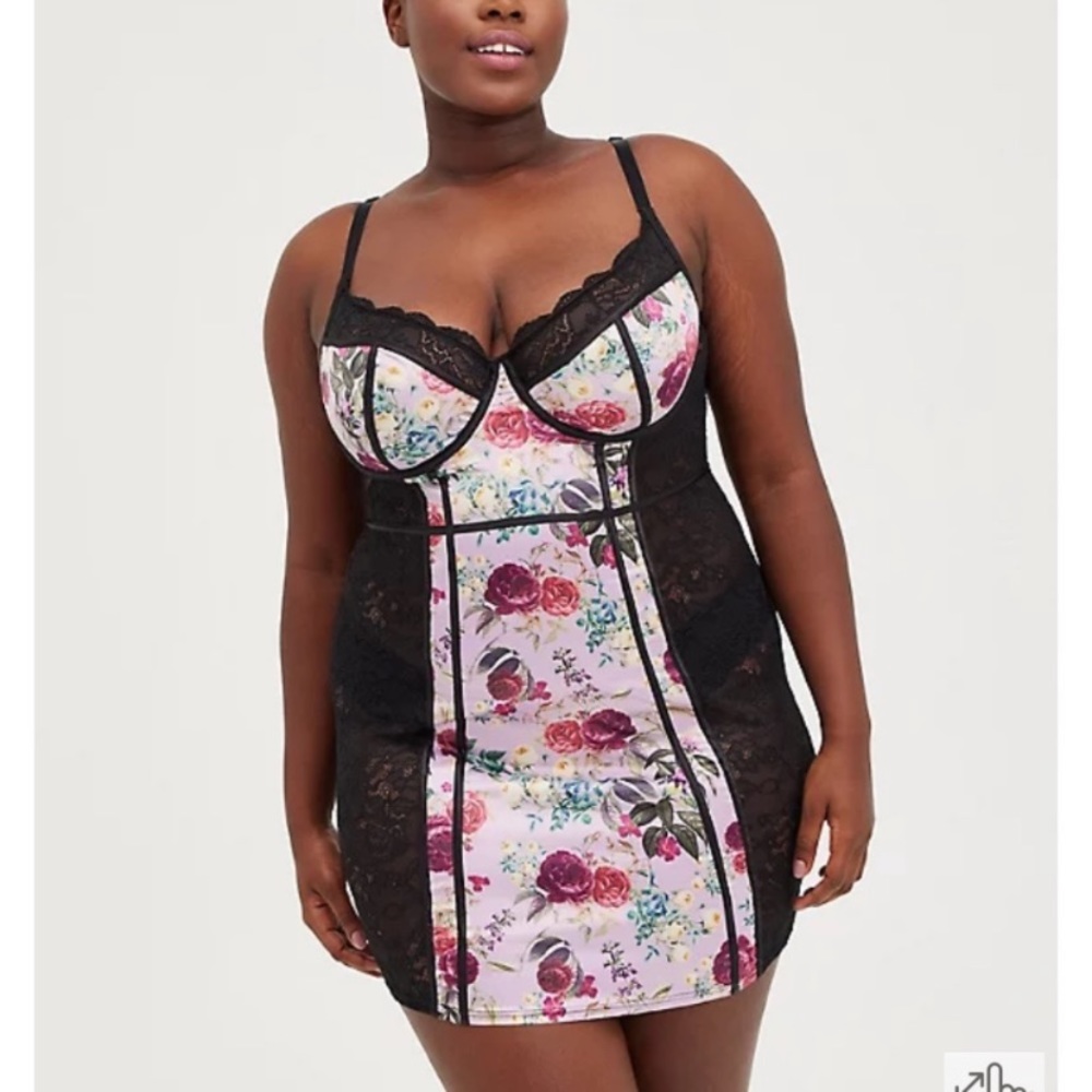 LAST ONE Torrid Size 1 Pink & Floral Satin & Black Lace Underwire Chemise NWT